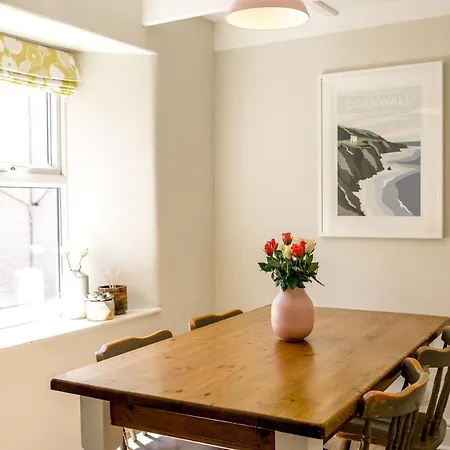 Super Stylish Town In A Charming Town Lostwithiel